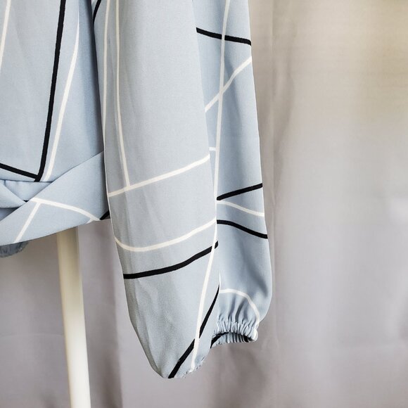 Alfani Blouse Geometric pattern long sleeved V-neck Blue Size 12 - Picture 7 of 13